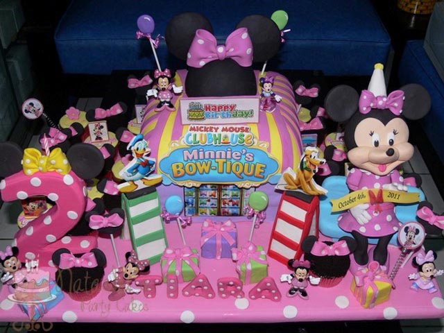 Mickey and Minnie Mouse (3)