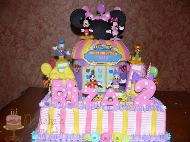 Mickey and Minnie Mouse (7)